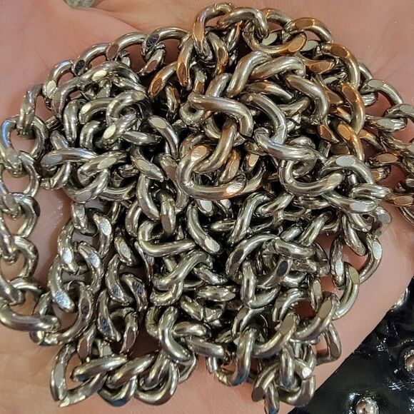 SR Squared Sondra Roberts Silver Studded Black Shiny Shoulder Bag with Tassel - Picture 7 of 9